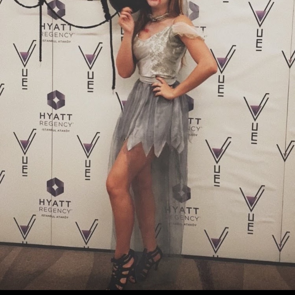 Corpse bride costume